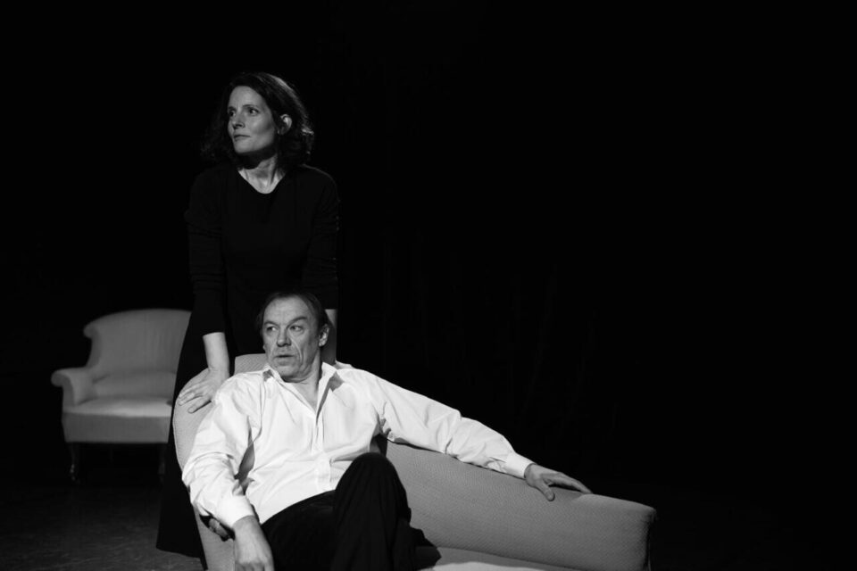 Samuel Churin et Céline Roux jouent le spectacle « Lettres à Anne », adaptation des lettres de Mitterrand à Anne Pingeot, tous les dimanches du 18 janvier au 8 mars avec deux jeudis supplémentaires les 15 et 22 janvier à la Scala Paris.