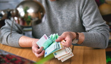 Pour une retraite de 2000 € par mois, voici le montant d'impôt qu'un retraité devra payer en 2026