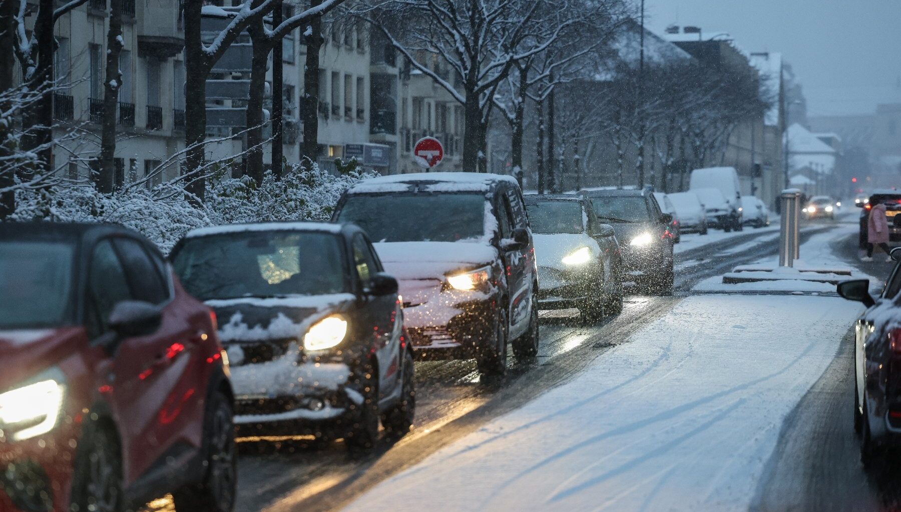 La neige perturbe les transports en France, Royaume-Uni et Pays-Bas