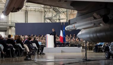 EN DIRECT, guerre en Ukraine : la France est « à portée des tirs » de la Russie, met en garde Emmanuel Macron - Le Monde.fr