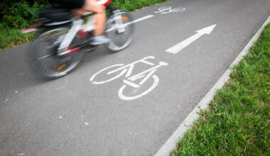 Pourquoi des viticulteurs sont inquiets du projet d'une piste cyclable près de Nantes ?