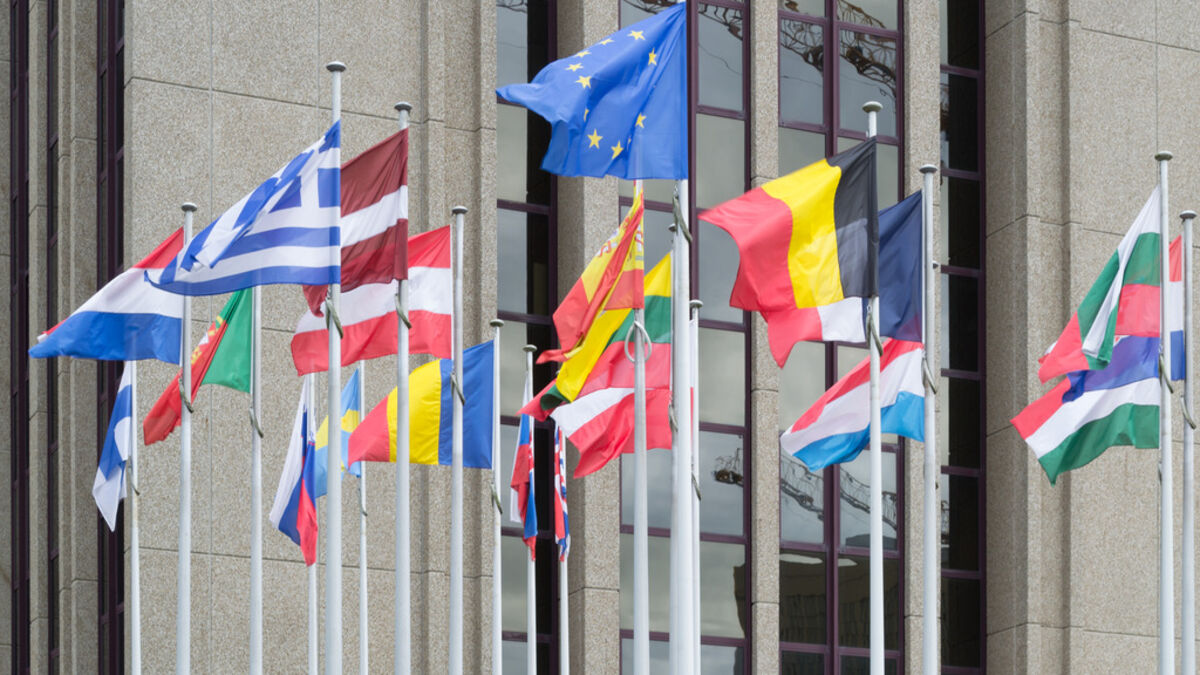 Groenland : les pays européens menacés de surtaxes douanières par Donald Trump craignent un « dangereux engrenage »