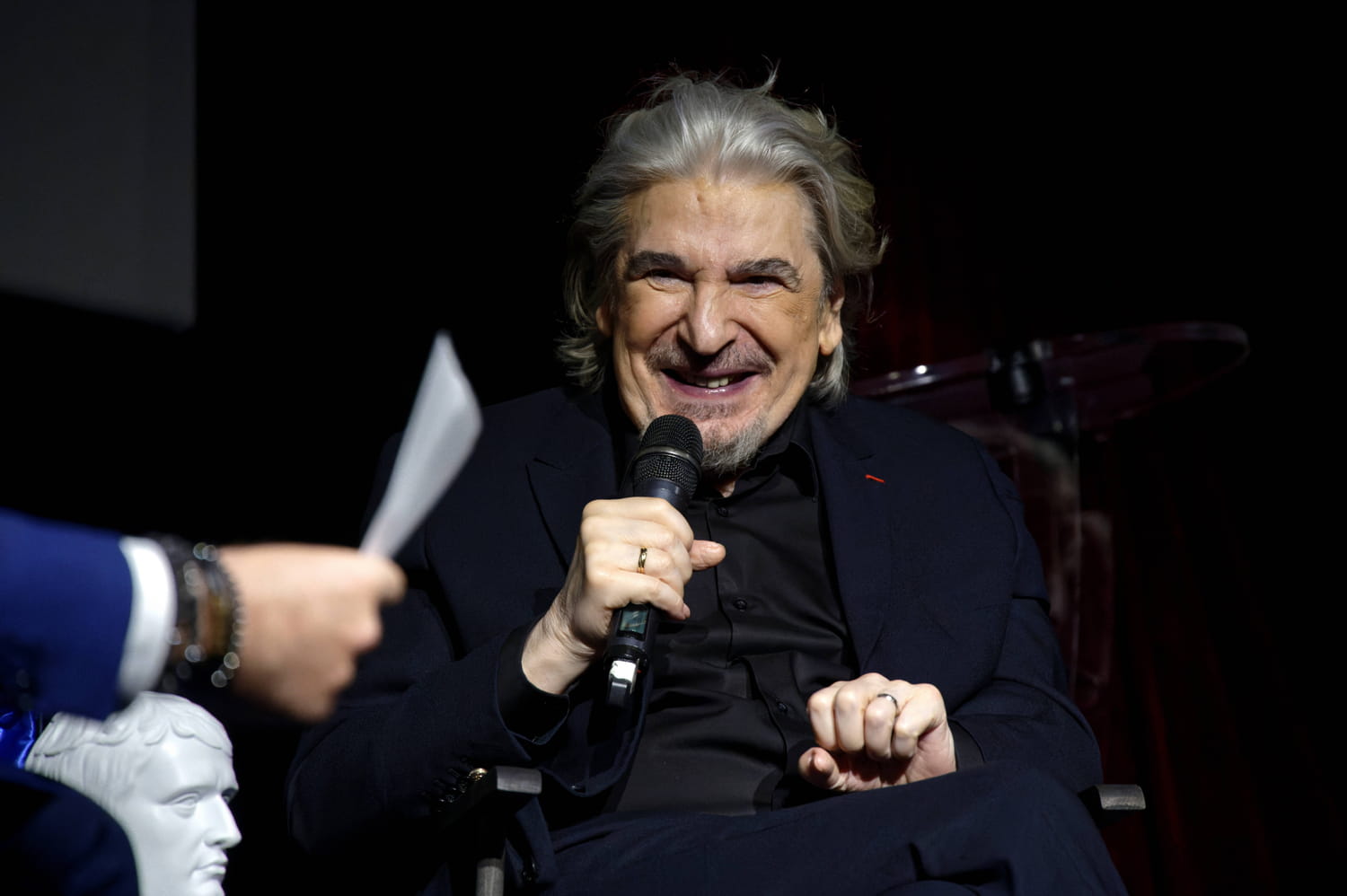 "J'aurais dû changer de coiffure"