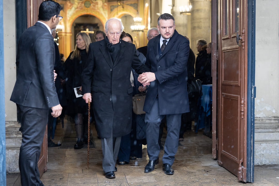 Edouard Balladur était bouleversé aux obsèques de sa femme - Journal des Femmes