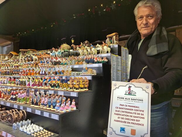 Pour Patrice Gateau, santonnier depuis quarante ans à Simiane-Collongue, « il se passe vraiment quelque chose, un retour à la tradition »./LP/Marc Leras