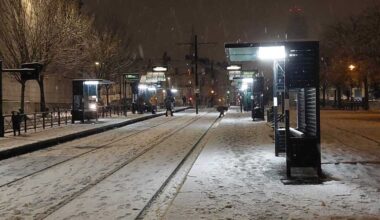 encore de la neige et de la pluie verglaçante dans la nuit