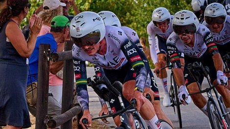 Après avoir percuté un kangourou, Vine a été opéré d'une fracture du poignet : Sports