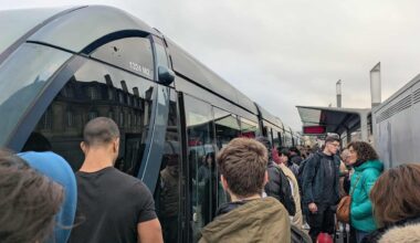 quatre lignes de tram perturbées et de nombreuses stations non desservies