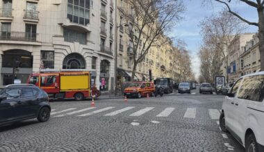 un homme armé retranché chez lui, le secteur bouclé et des écoles confinées