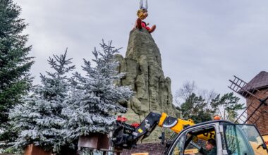 Le Parc Astérix détruit un de ses bâtiments emblématiques (VIDÉO)