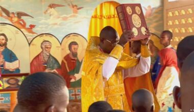 quand la Russie entre par la porte de l'Eglise