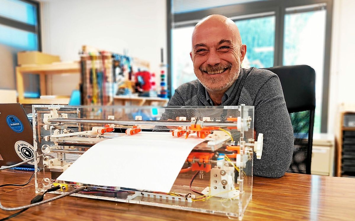 « Tout le monde peut la reproduire » : à Rennes, il a créé une imprimante braille pour les malvoyants du monde entier