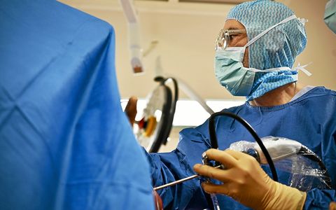 Le mot d’ordre du docteur Collin ? « Vivre comme si on allait mourir demain et apprendre comme si on allait vivre de façon éternelle. »