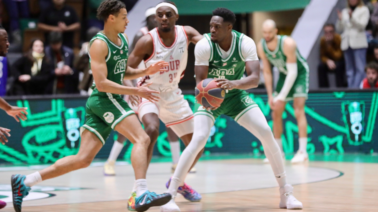 DIRECT. Revivez l’exploit de l’ADA Blois qui a éliminé la JL Bourg-en-Bresse et qui file en quart de finale de Coupe de France