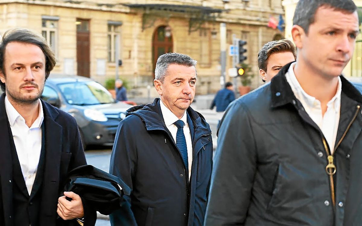 Chantage à la sextape : le maire de Saint-Étienne incarcéré