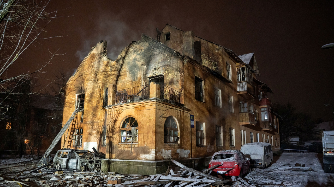 le pays en alerte aux missiles, au moins quatre morts à Kiev