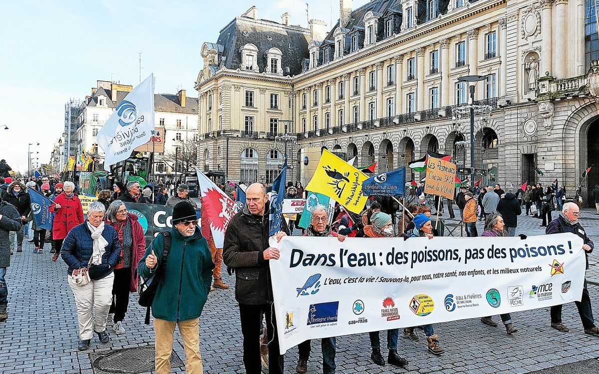 « C’est l’intérêt de tout le monde » à Rennes environ 3 000 manifestants pour défendre la qualité et la gestion de l’eau