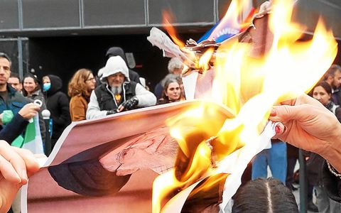 « On est devant un régime criminel » : à Rennes une manifestation pour soutenir le peuple iranien