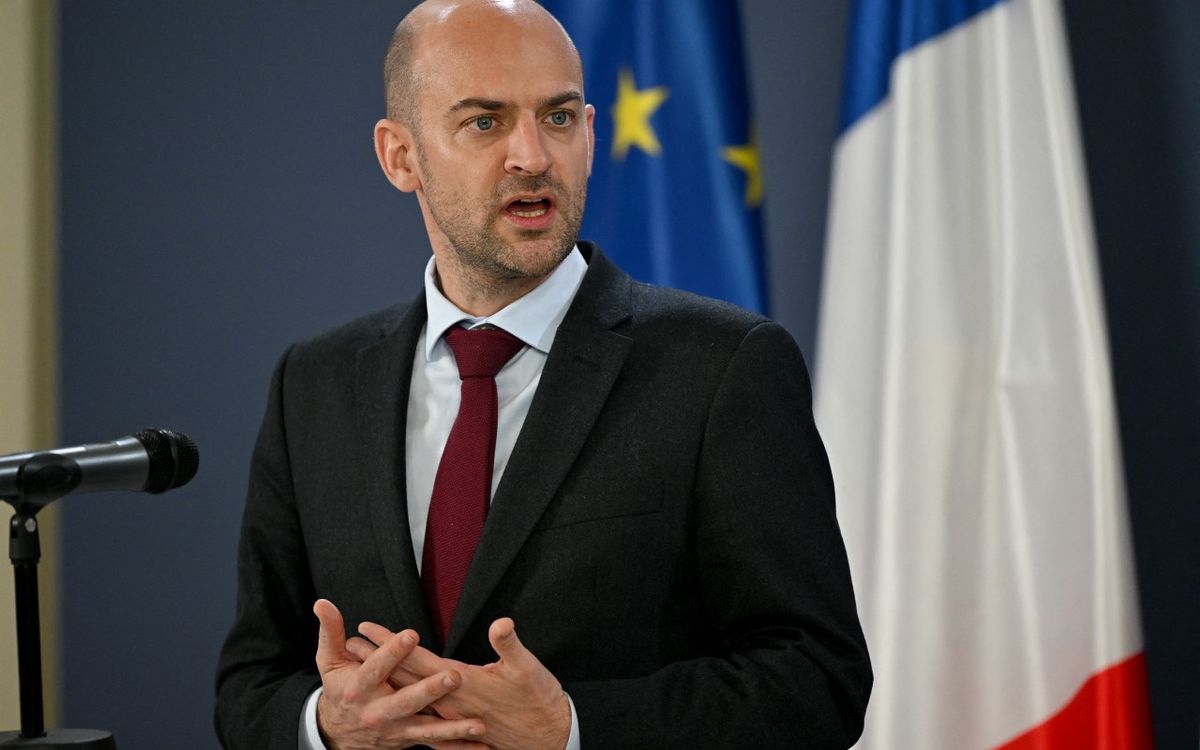 Face à l’activisme des États-Unis ou de la Russie, la diplomatie française cherche (enfin) à s’affirmer