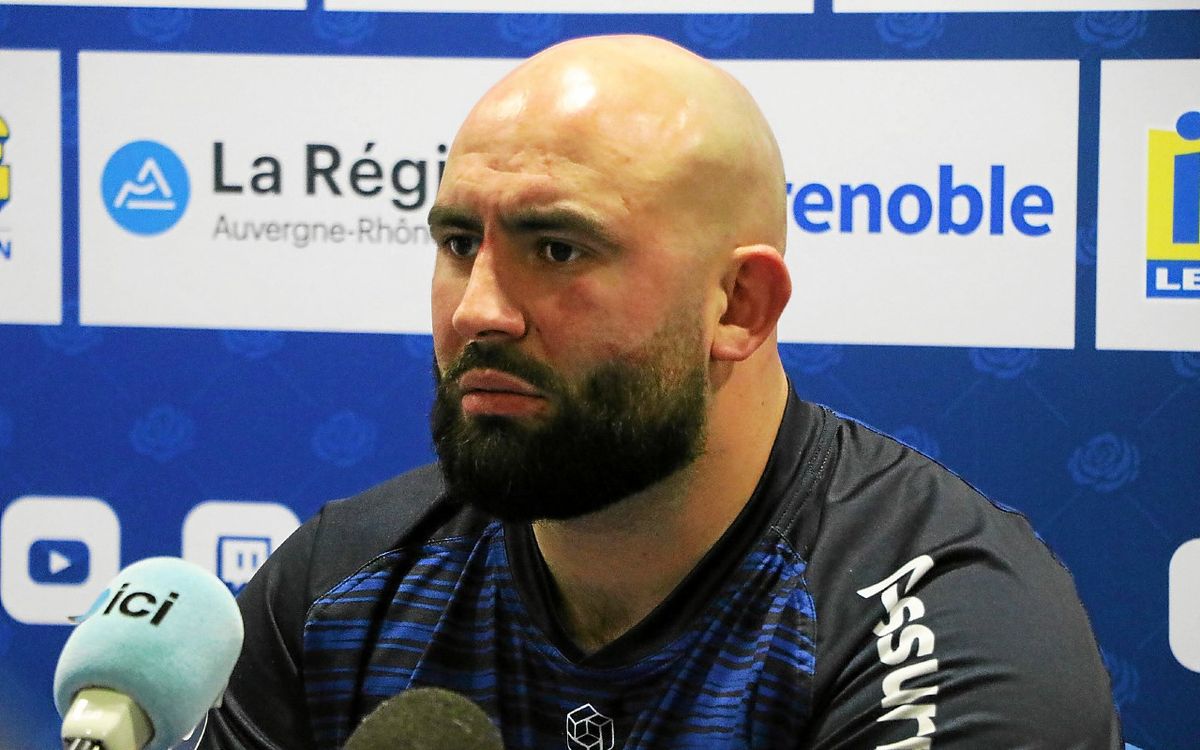 « Un massacre », « 18 pénalités avant de mettre un carton jaune », « pas l’impression qu’il a eu envie de voir grand-chose » : Grenoble conteste l’arbitrage face au RC Vannes