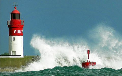 Ingrid a secoué le port du Guilvinec-Léchiagat, mais cette fois, les vents venaient étaient orientés sud, plutôt que nord ou nord-ouest comme c’était plus le cas par le passé.