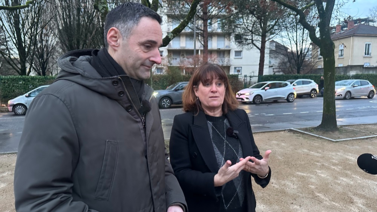 dans les bouchons d'Oullins, Véronique Sarselli promet de ne plus "confronter les usages"