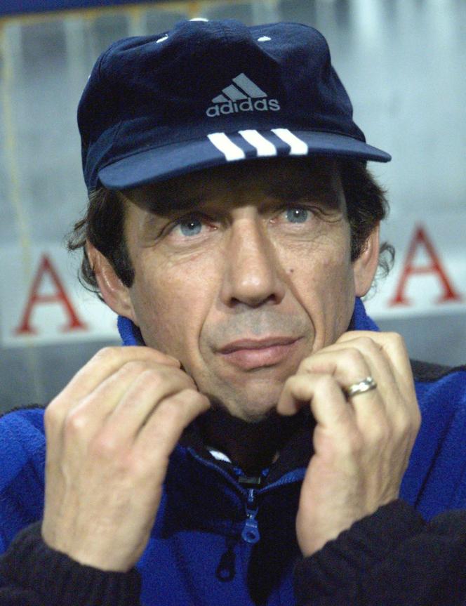 L'entraîneur Jean-Louis Gasset, au stade de la Mosson à Montpellier, le 4 décembre 1998.