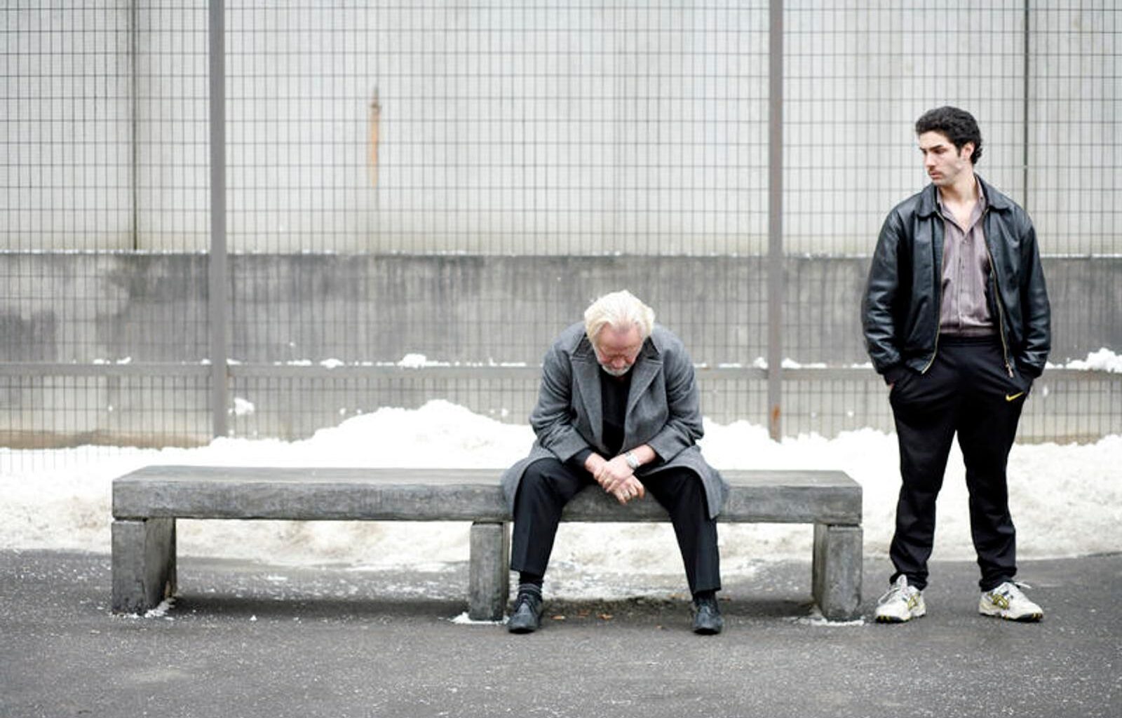 “Un prophète”, de Jacques Audiard : un film choc en milieu carcéral - Télérama