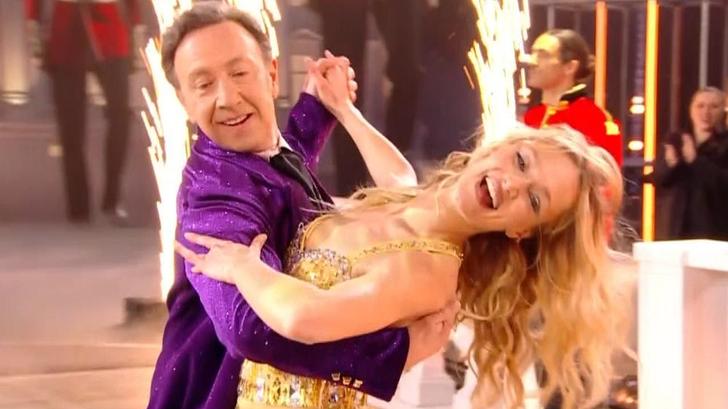 Stéphane Bern surprend les internautes dans « DALS ».