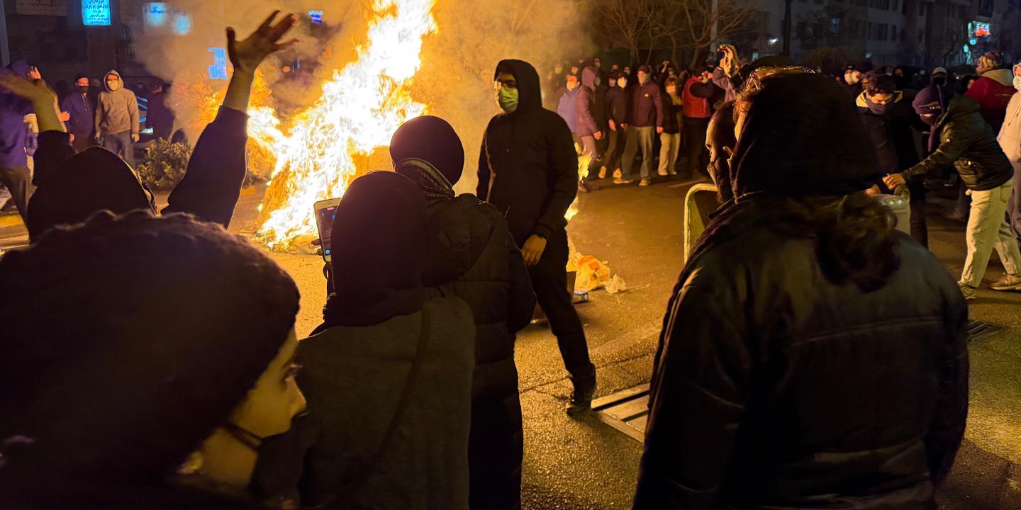 EN DIRECT, Iran : la France convoque l’ambassadeur iranien, dénonçant « une répression intolérable, insupportable et inhumaine » des manifestants - Le Monde.fr