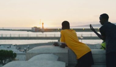 "Tout va bien", un documentaire de Thomas Ellis ou la force de ces adolescents partis d'Afrique pour réaliser leurs rêves