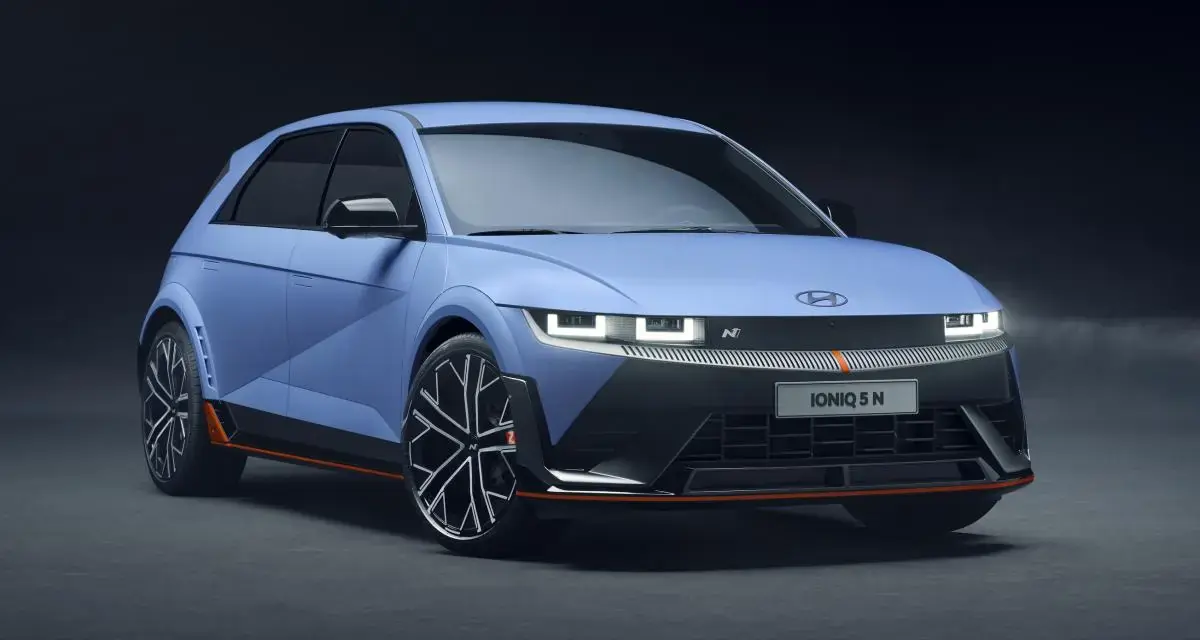 Simuler un moteur thermique sur une électrique : génie ou hérésie ? L'Europe va légiférer