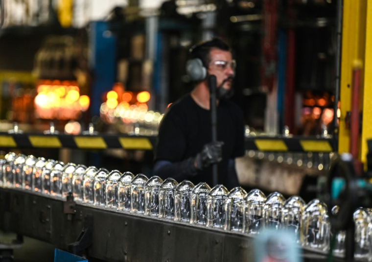 Le groupe Arc France, bicentenaire, emploie encore 3.500 salariés à Arques, dans le Pas-de-Calais ( AFP / Denis Charlet )