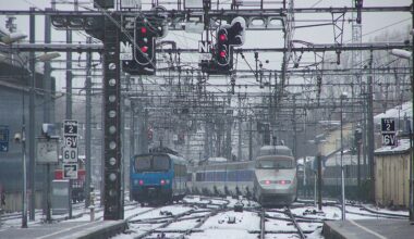 Neige à Lyon. Galère à la gare SNCF Part-Dieu et à l'aéroport, de gros retards en cours