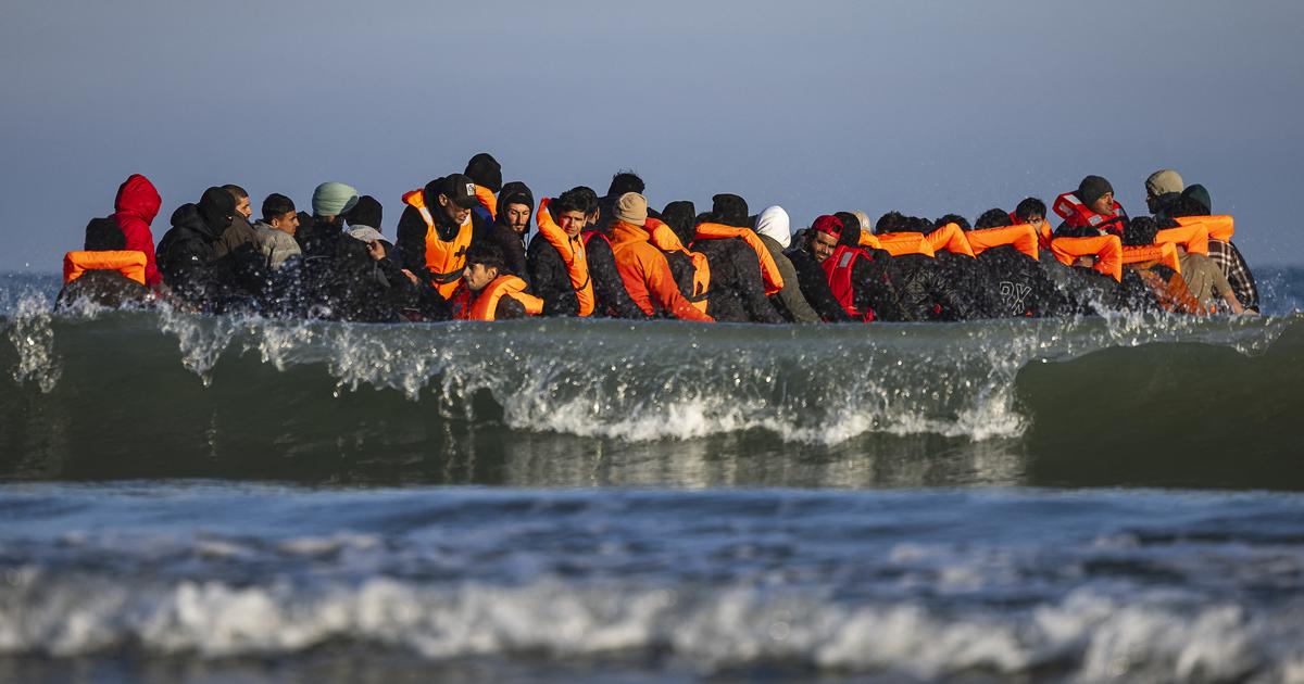 Au Royaume-Uni, le nombre d'arrivées de migrants par la Manche a battu des records en 2025