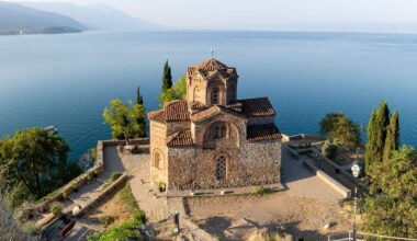 Surnommé "le plus bel endroit du monde", ce joyau de l'Europe est peu fréquenté et pas cher