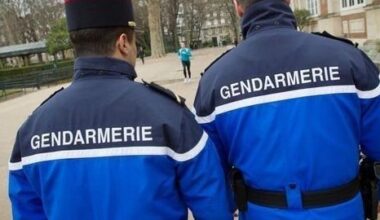 Ils tentent de voler un coffre-fort