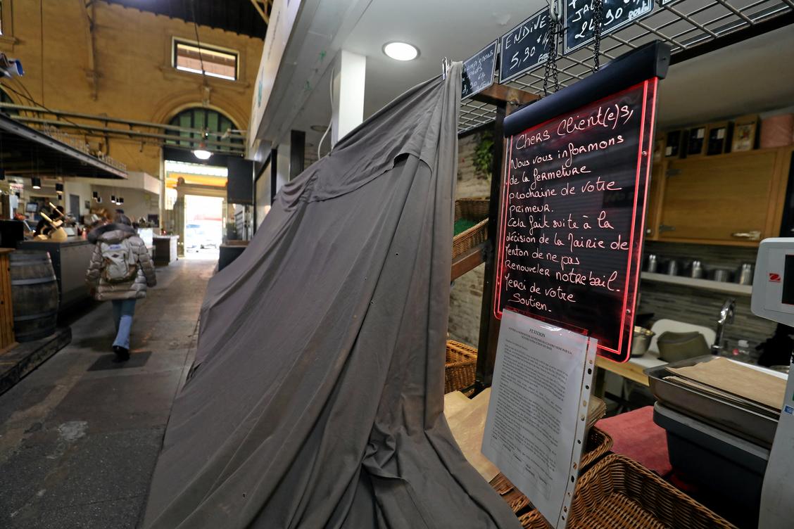 « Je suis furieux ! », le tribunal administratif rejette le retour du primeur Caverivière aux Halles de Menton