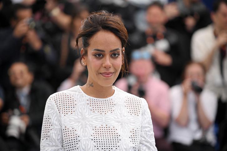 La chanteuse Amel Bent, le 22 mai 2025 sur le tapis rouge du Festival de Cannes.