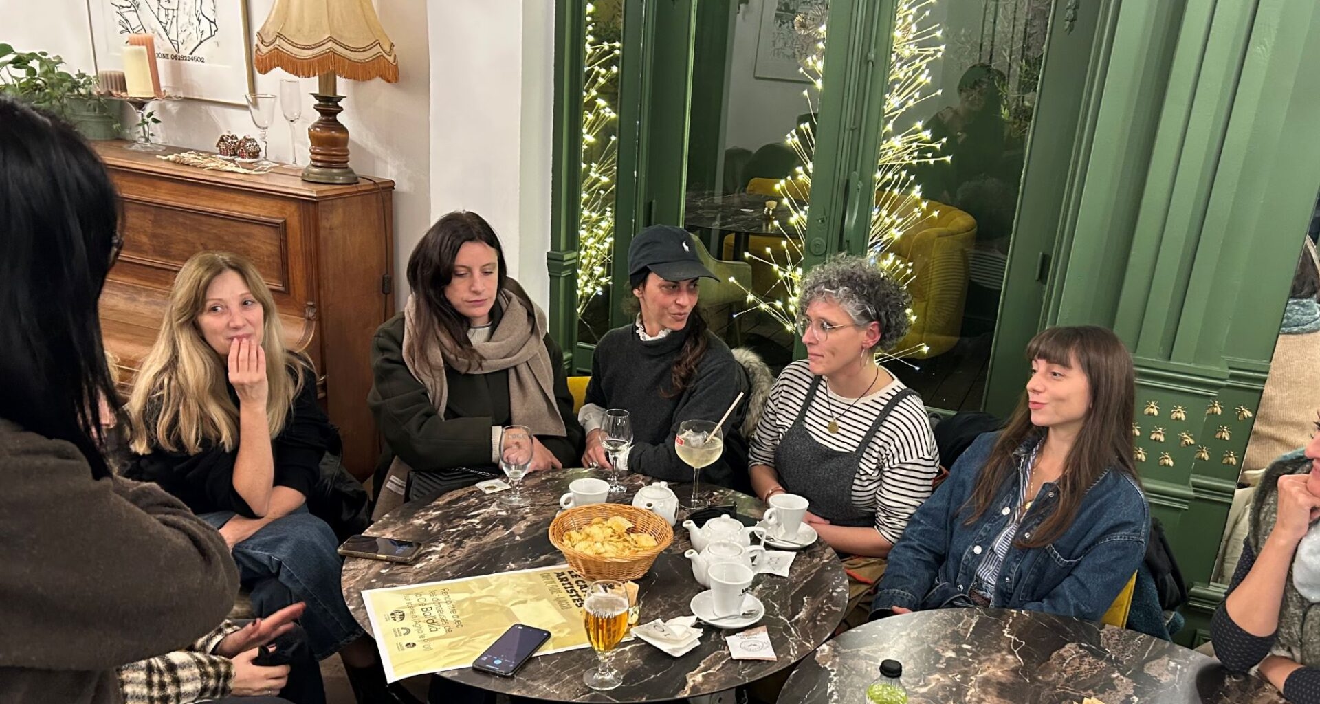 Ajaccio : Un premier café des artistes avec les danseuses de la Compagnie Bal’dila