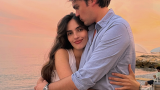 Alain-Fabien Delon si heureux avec sa compagne Laura, mère de sa fille Romy : il célèbre ses 30 ans avec un message et plusieurs photos