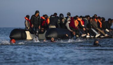 les deux Britanniques arrêtés dimanche pour provocation à la haine seront expulsés de France