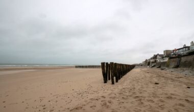 arrestation en France de deux militants britanniques pour provocation à la haine