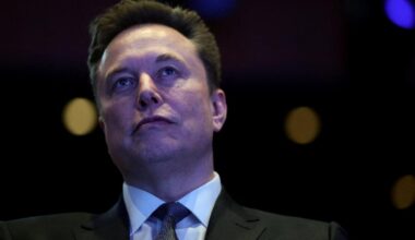 « Elon Musk incarne la manière dont une certaine extrême droite tente de récupérer les cultures geeks » : des extraits du livre « Le Pouvoir des geeks » - Le Monde.fr