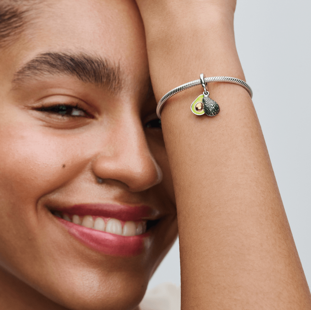 Pandora est connue pour ses bracelets à charms