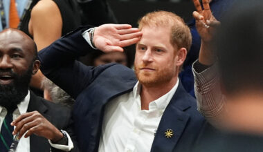 Le duc de Sussex à la finale de volleyball des Invictus Games à Vancouver au Canada, le 15 février 2025.