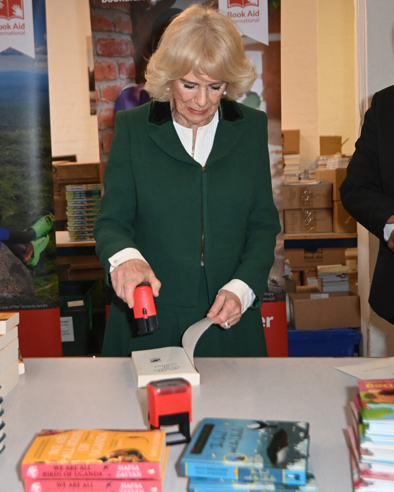 La reine Camilla visite Book Aid international à Londres, le 2 février 2023.