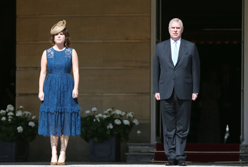 La fille cadette de Andrew Mountbatten Windsor, tous deux ici à une garden-party à Buckingham en mai 2017, limiterait désormais ses interactions avec son père.