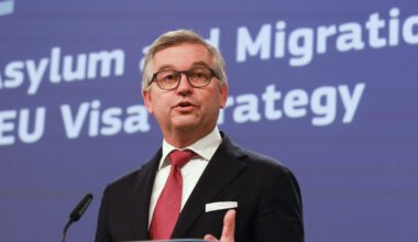 Bruxelles durcit sa politique envers les pays du Maghreb, Tunisie et Algérie en ligne de mire