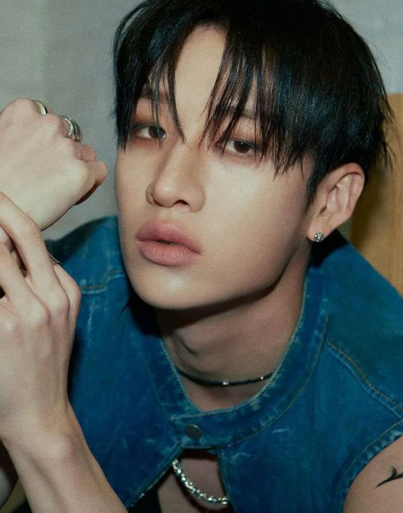 "Certaines personnes sont vraiment horribles" Les fans réagissent à la réponse de Bang Chan de Stray Kids à une fan sur Bubble "Certaines personnes sont vraiment horribles" Les fans réagissent à la réponse de Bang Chan de Stray Kids à une fan sur Bubble